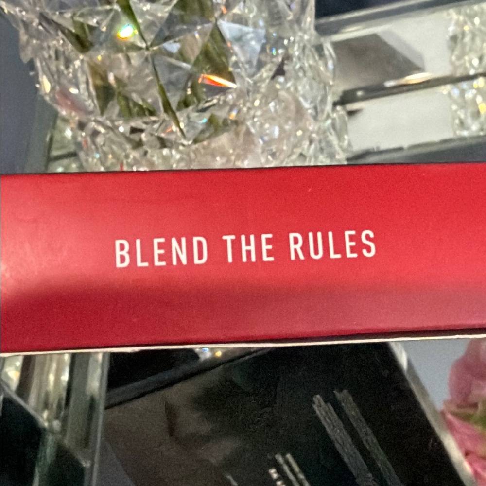 Morphe 39A Dare to Create Artistry Eyeshadow Palette - Picture 14 of 17
